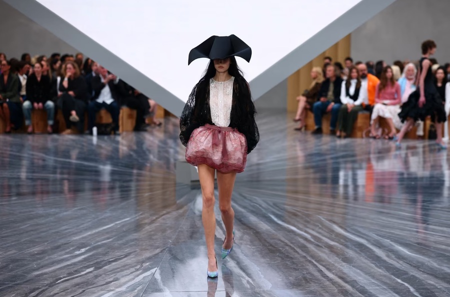 Dior модный показ 2026