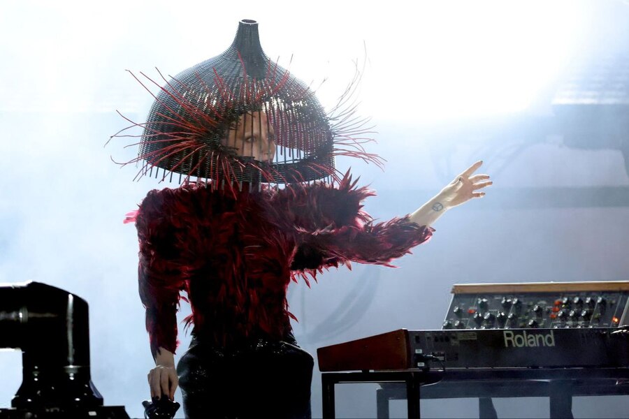 Леди Гага Abracadabra